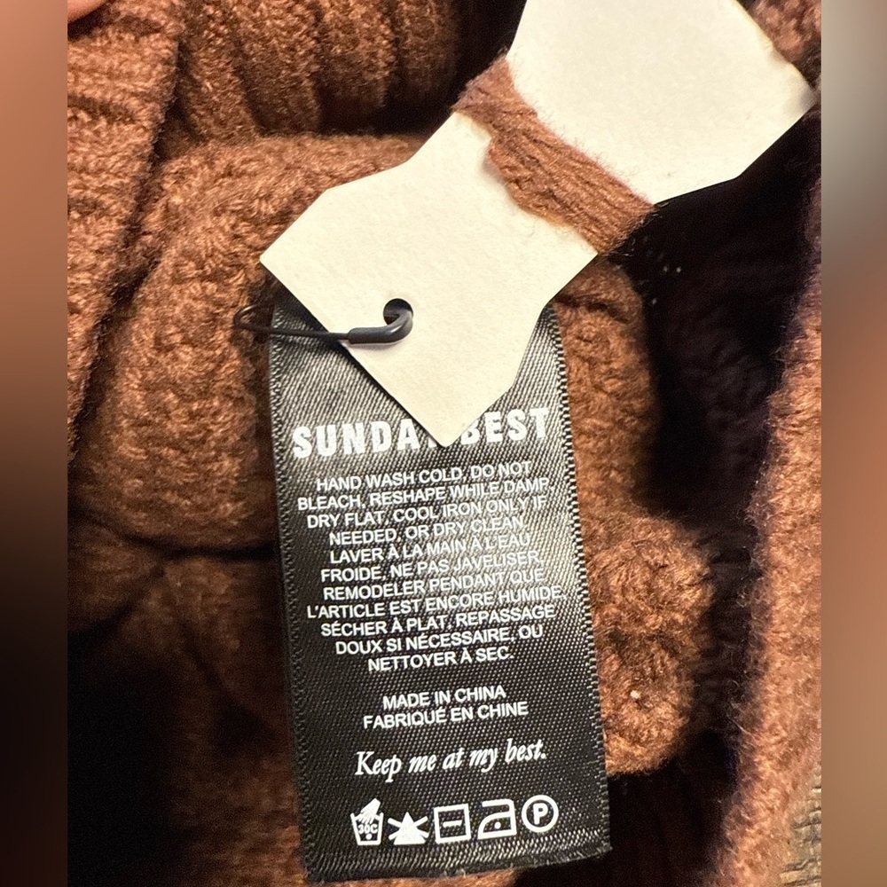 Aritzia Sunday Best Granny Square Vest Sleeveless Knit Top - Picture 8 of 9